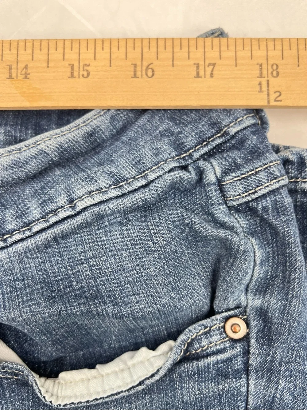 160 Wrangler Women’s Medium Wash Blue Boot Cut Jeans